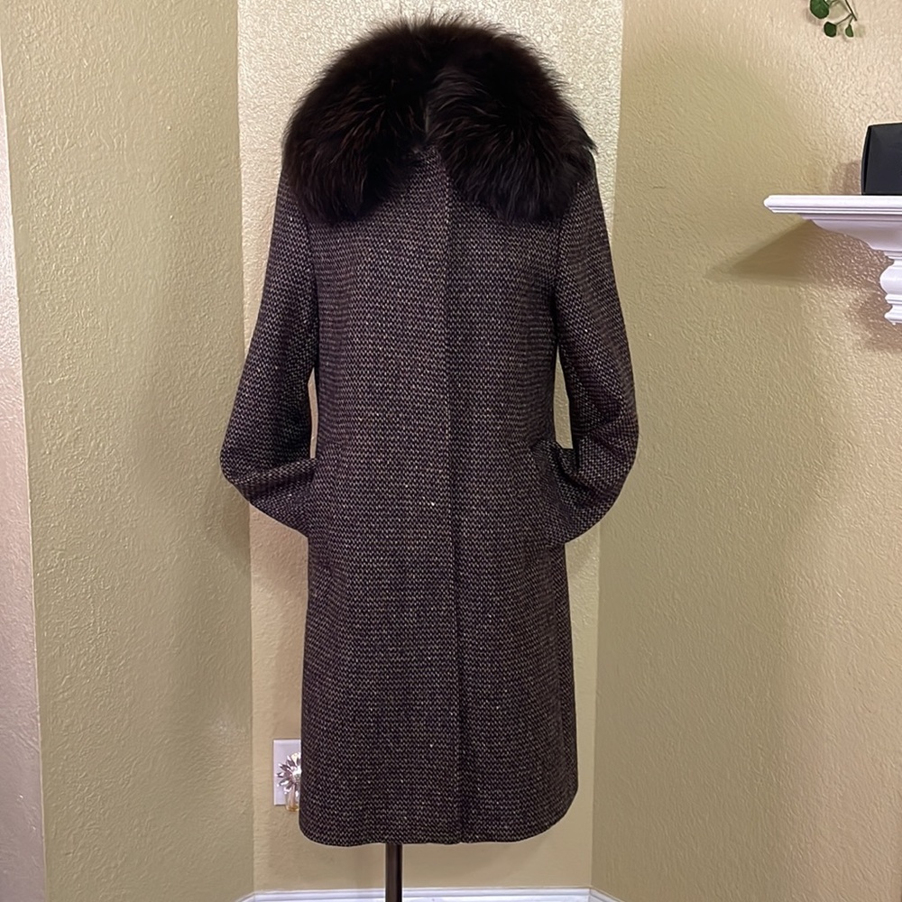 Burberry wool with fur classic coat - Picture 4 of 12